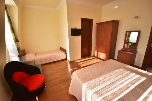 Family Hotel Batumi